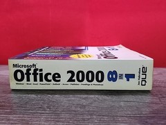 Microsoft Office 2000 – 8 in 1 by Wempen, Faithe Paperback / softback Book The