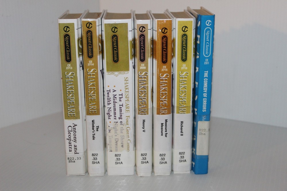 Lot of 7 William Shakespeare Signet Classic Textbooks Revised Ed Perma-Bound