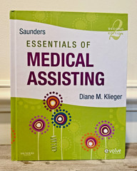 Essentials of Medical Assisting *New* Saunders 2nd edition, Free 2 Ship, Klieger